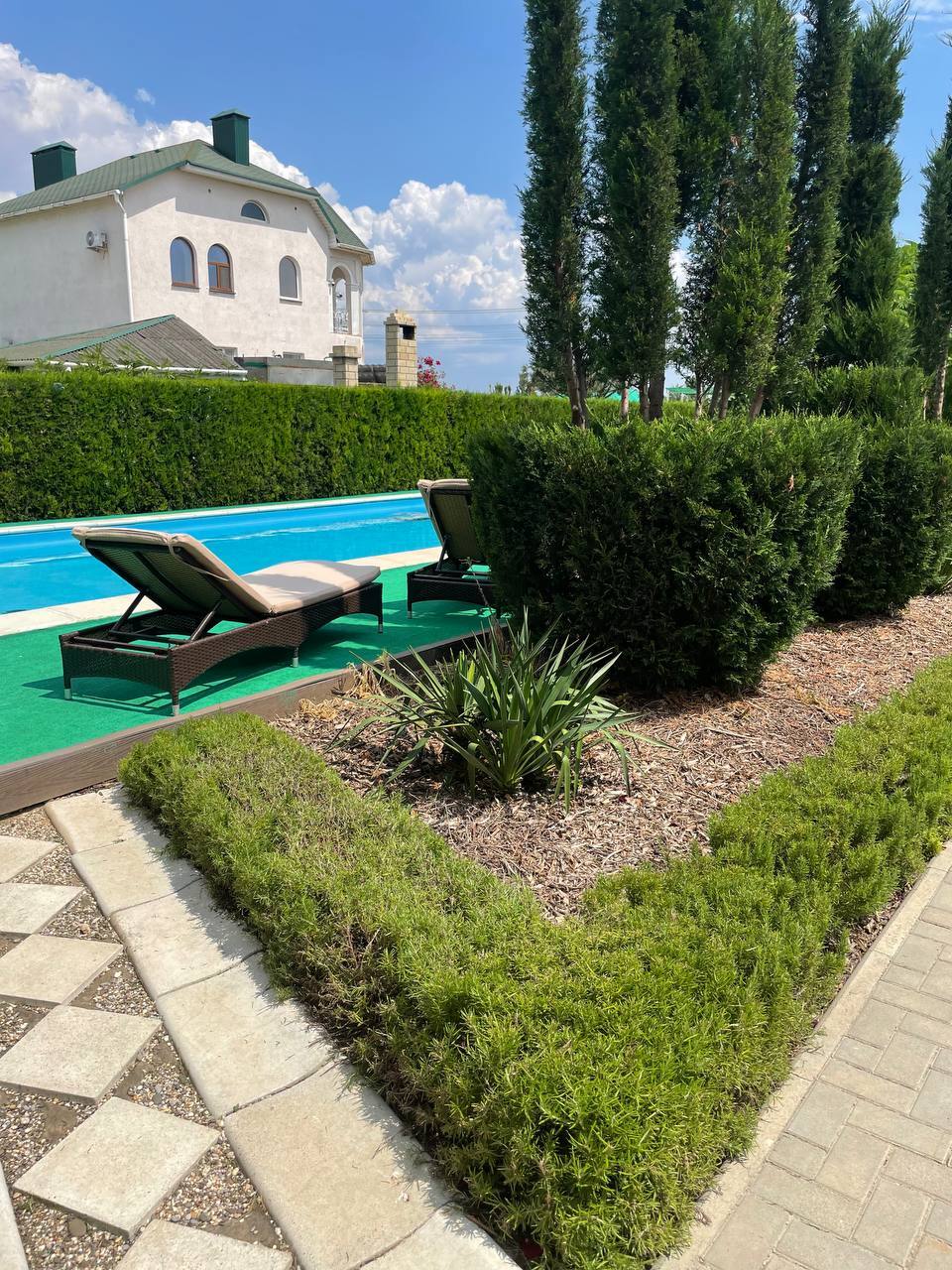 открытый бассейн